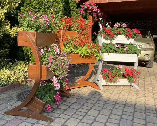 Stolik kawowy na tarasie